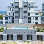 Luxury Beachfront Studio In Blouberg
